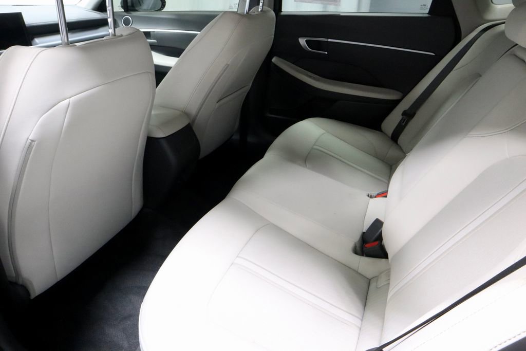 Certified 2024 Hyundai Sonata SEL w/ Convenience Package image 21