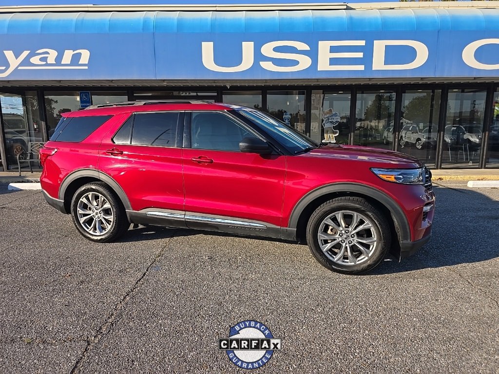 Used 2020 Ford Explorer XLT w/ Equipment Group 202A image 3