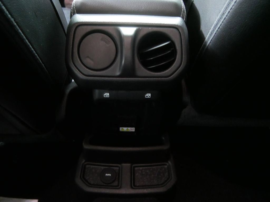 Used 2023 Jeep Wrangler Unlimited Sahara w/ Cold Weather Group image 18