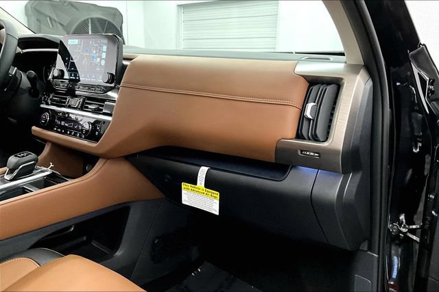 New 2025 Nissan Pathfinder Platinum w/ Lighting Package (N93) AWD/4WD image 34