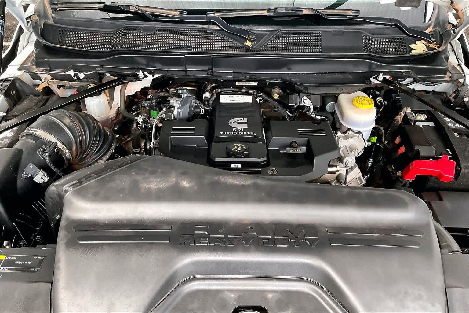 Used 2024 RAM 2500 Laramie w/ Safety Group AWD/4WD image 32