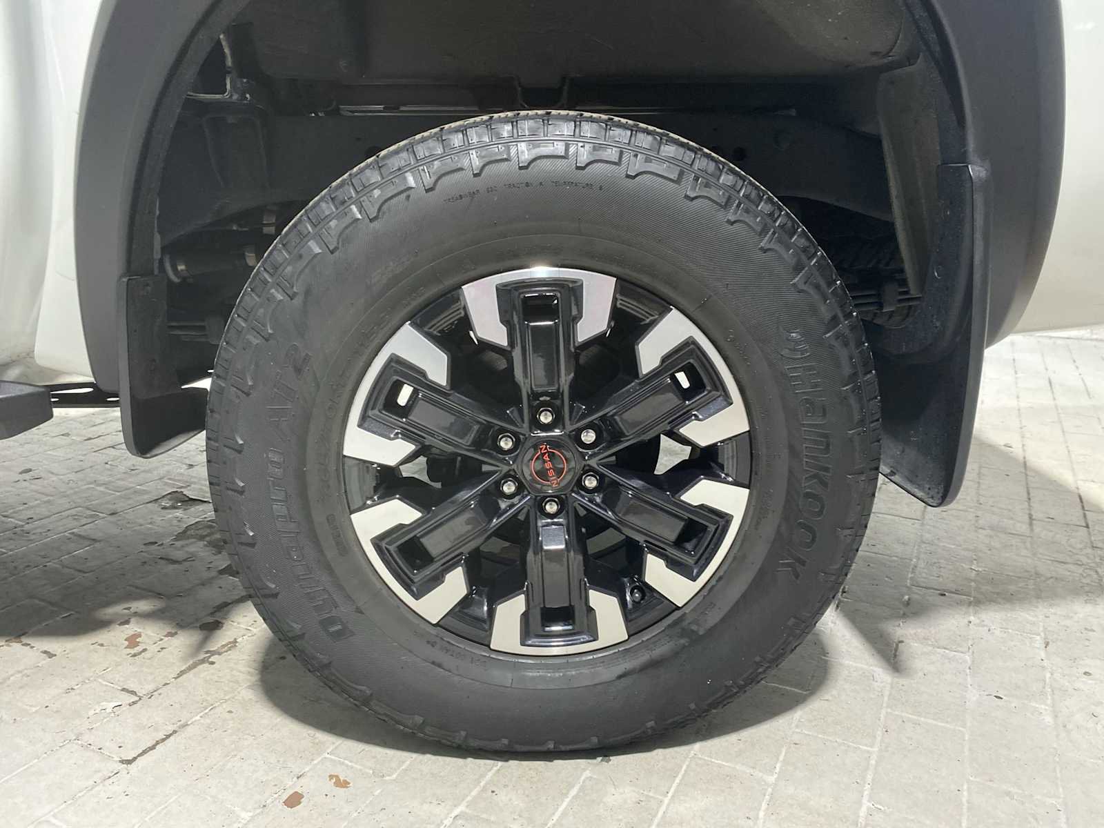 Used 2023 Nissan Frontier PRO-4X w/ Technology Package AWD/4WD image 8