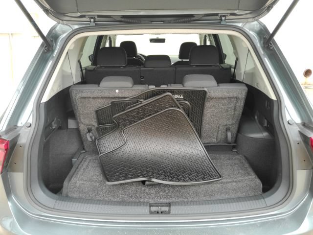 Used 2022 Volkswagen Tiguan S FWD image 8