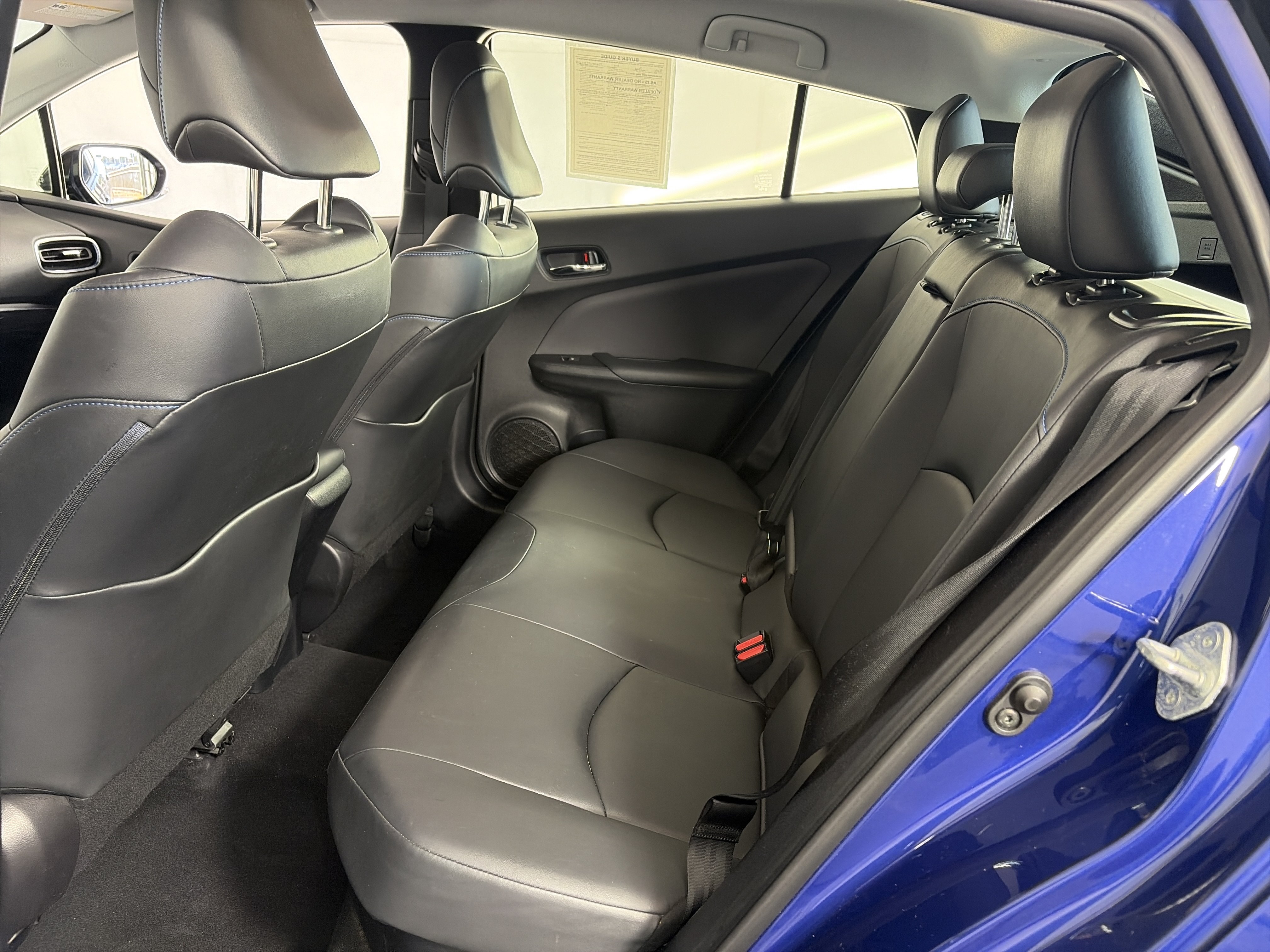 Used 2018 Toyota Prius Four Touring FWD image 7