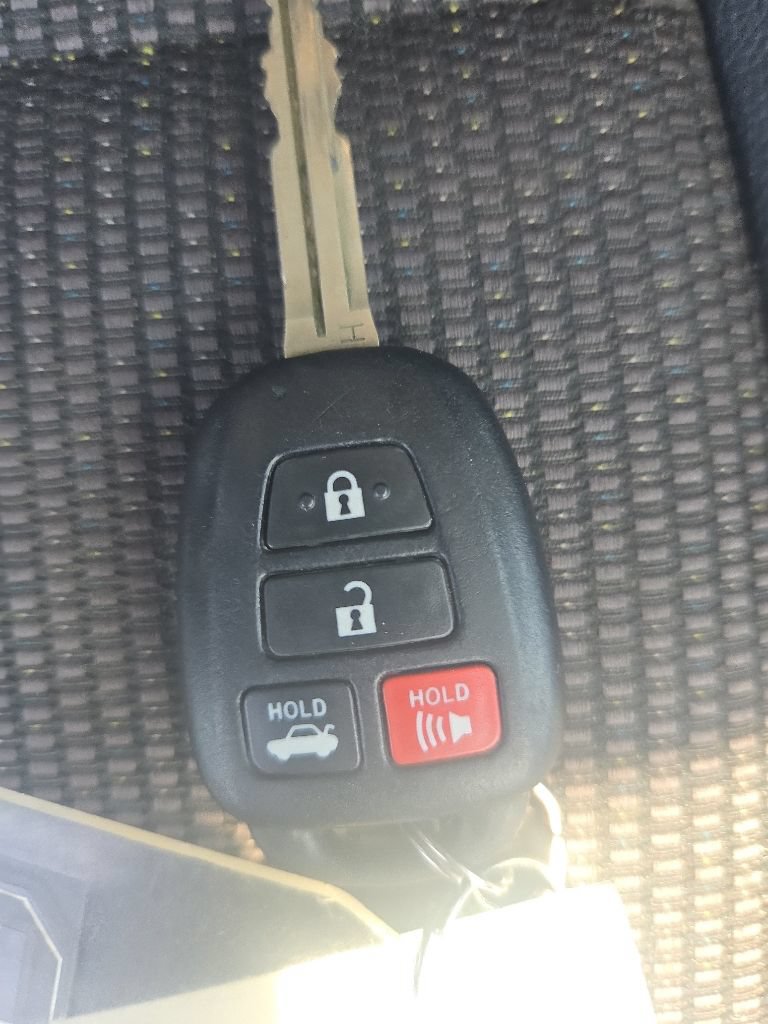 Used 2015 Toyota Corolla S FWD image 34