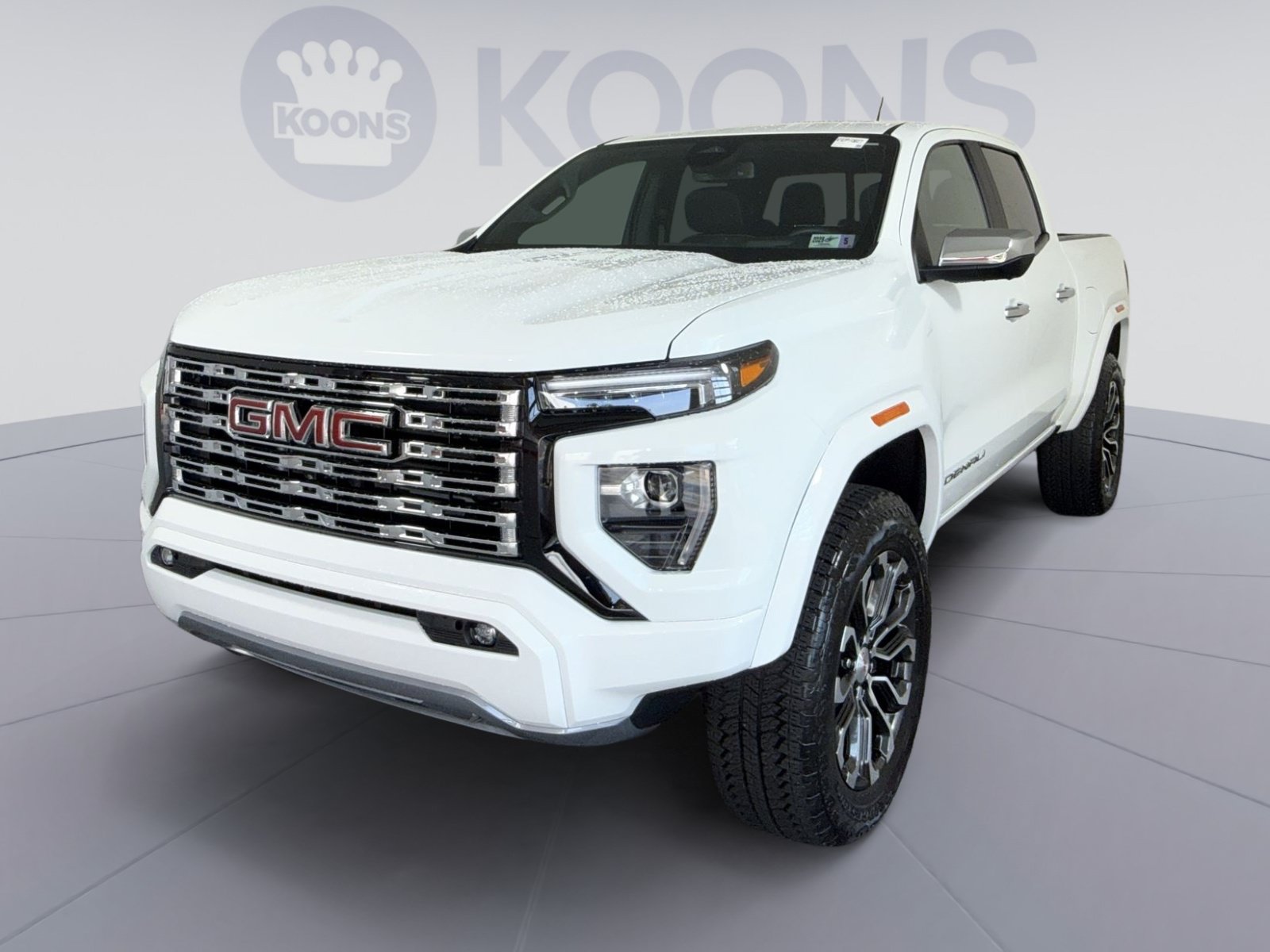 Used 2023 GMC Canyon Denali AWD/4WD image 1
