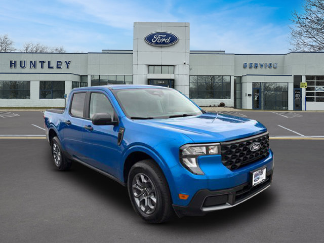 Used 2025 Ford Maverick XLT AWD/4WD image 3