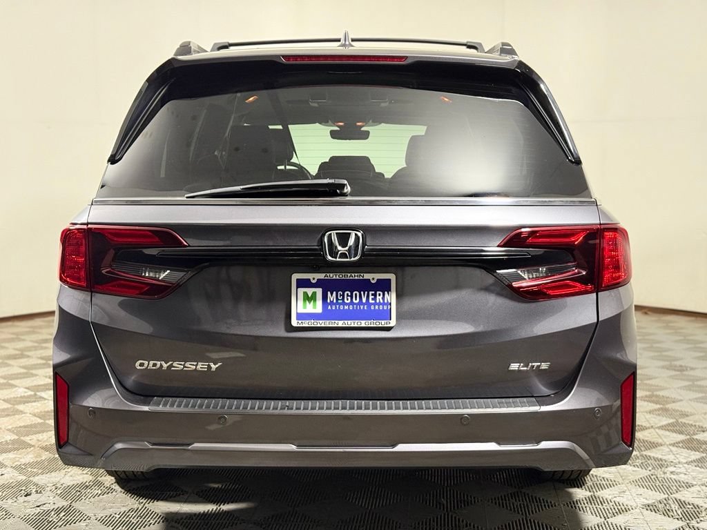 Used 2025 Honda Odyssey Elite image 5