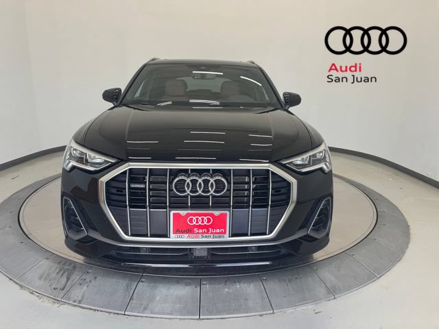 Used 2025 Audi Q3 2.0T Premium w/ Convenience Package AWD/4WD image 2