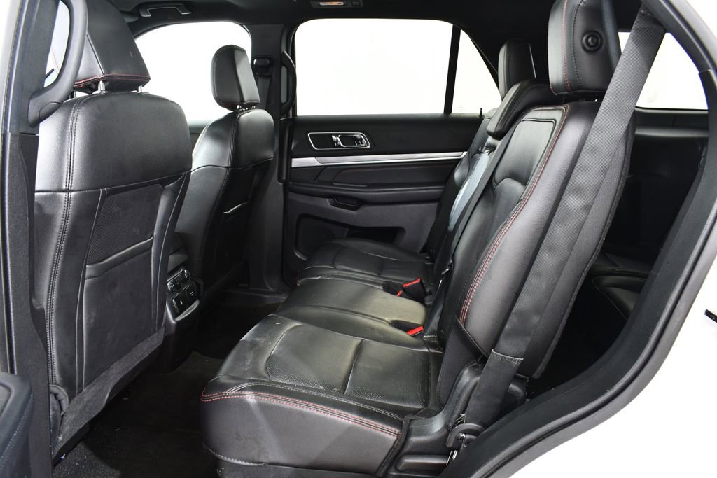 Used 2018 Ford Explorer Sport AWD/4WD image 16