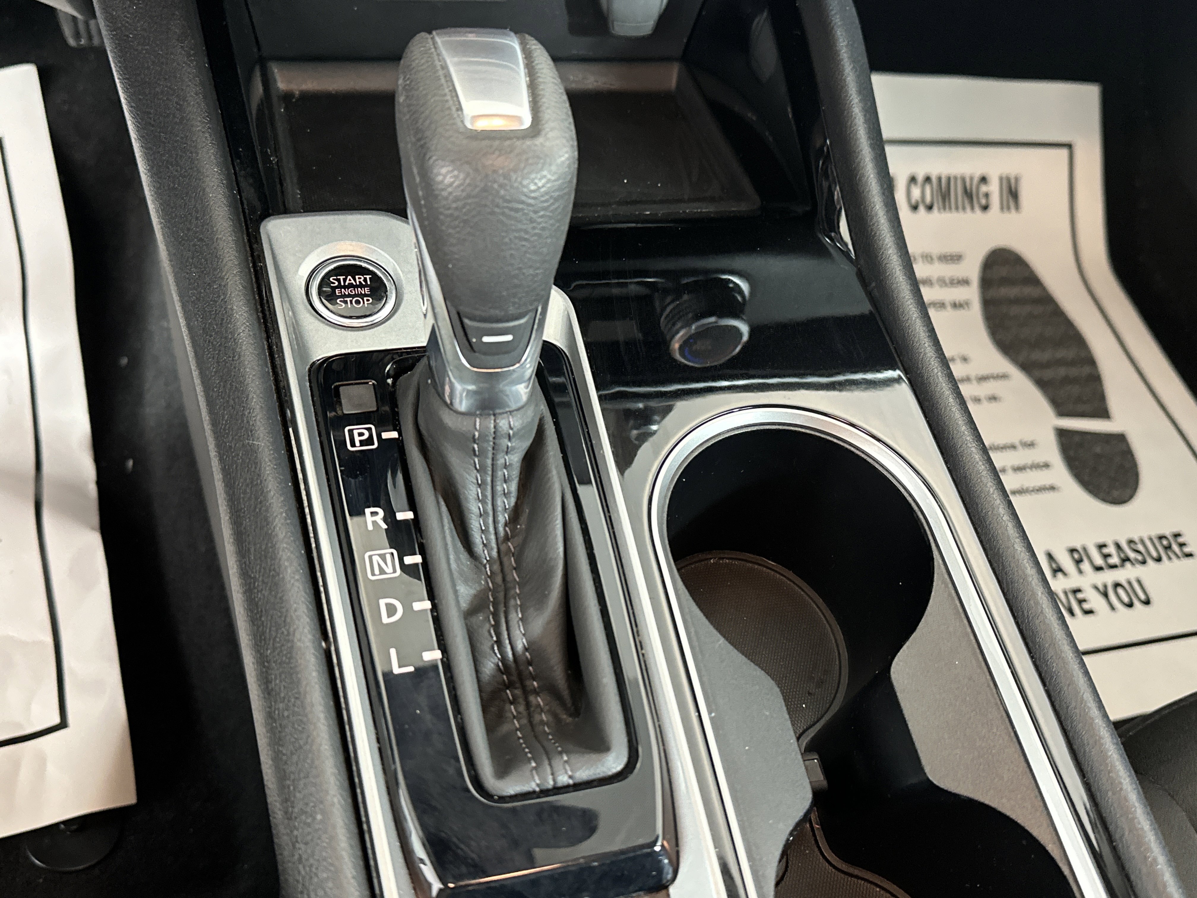 Used 2024 Nissan Altima 2.5 SV image 23