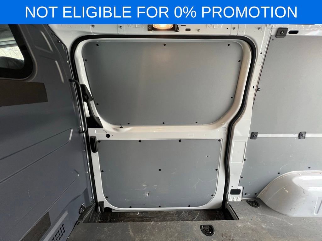 Used 2025 Mercedes-Benz Sprinter 2500 image 34