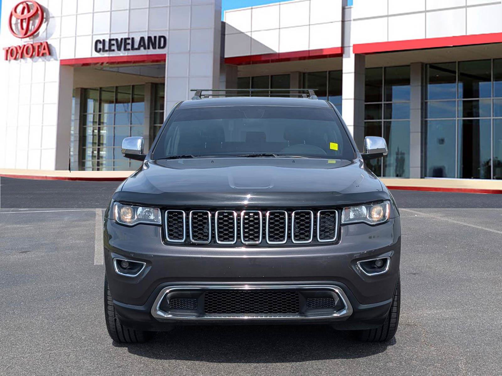 Used 2018 Jeep Grand Cherokee Limited RWD image 3