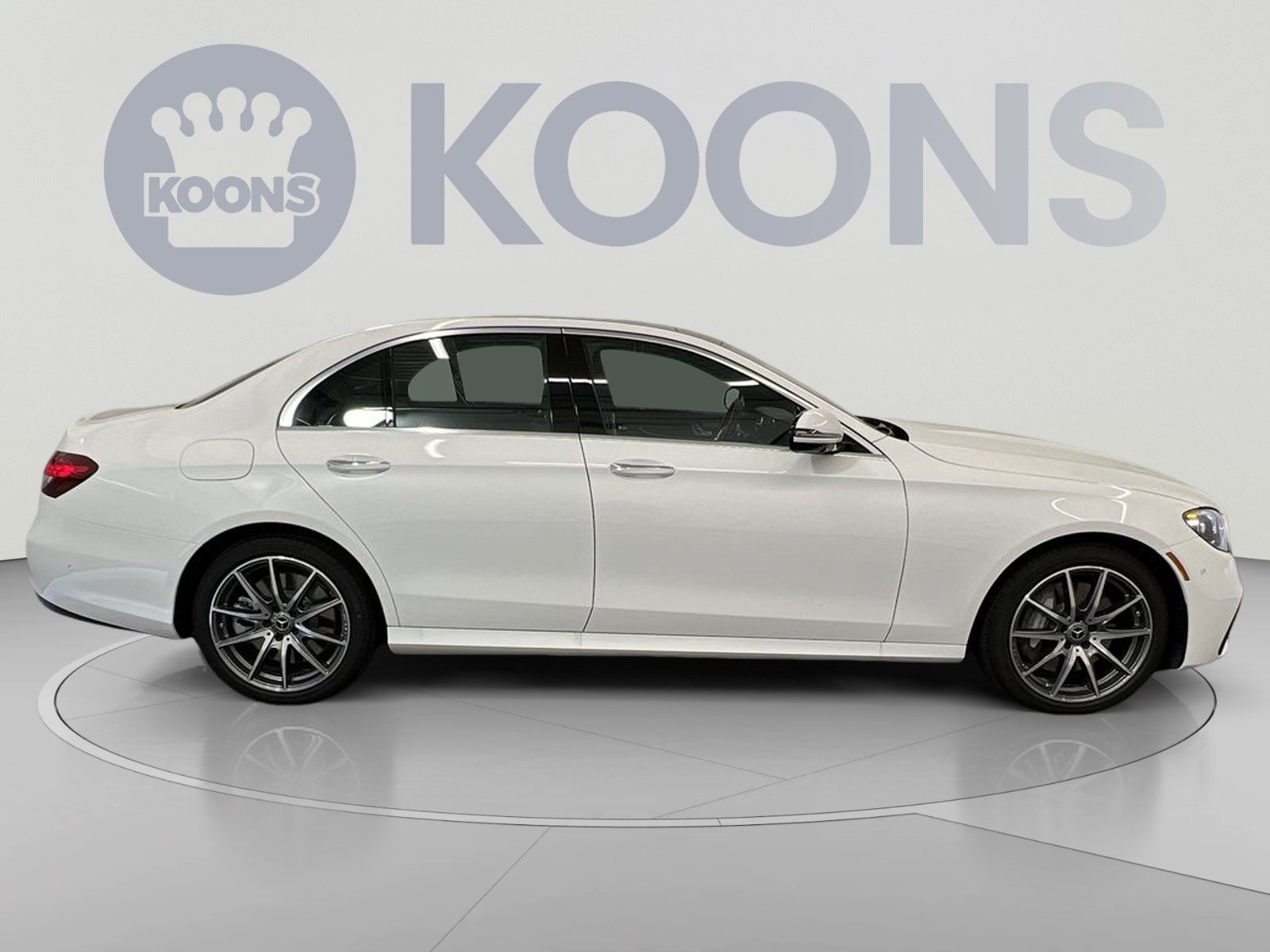 New 2023 Mercedes-Benz E 450 4MATIC Sedan image 17