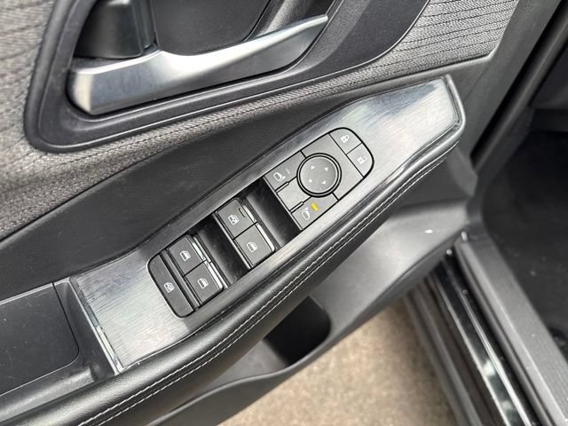 Used 2023 Nissan Rogue SV AWD/4WD image 8
