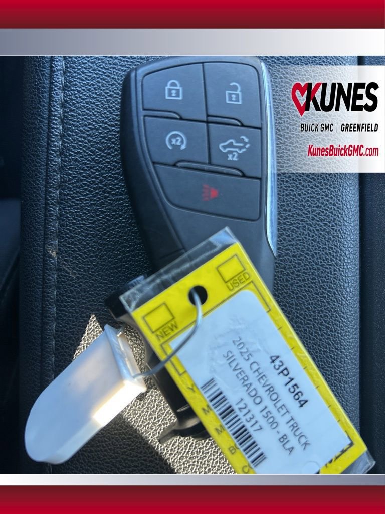 Used 2025 Chevrolet Silverado 1500 LT image 39