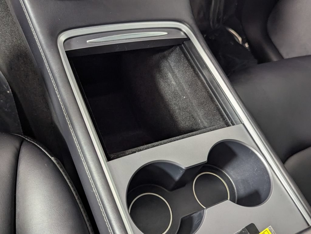 Used 2022 Tesla Model Y Performance AWD/4WD image 23