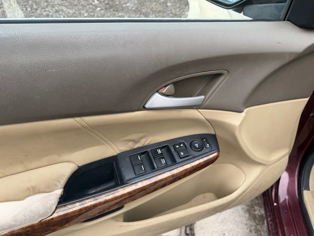 Used 2010 Honda Accord EX-L image 4