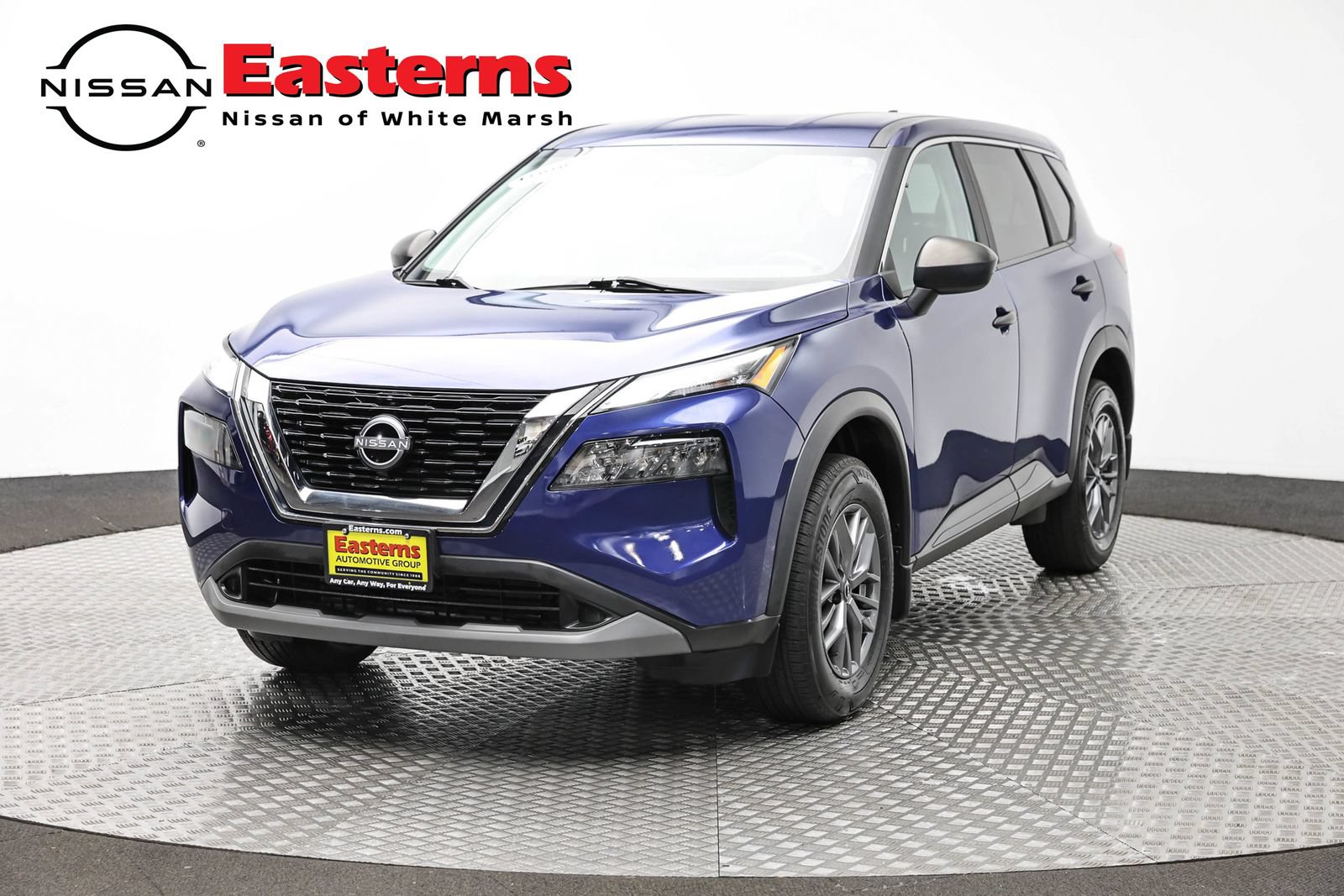 Used 2023 Nissan Rogue S AWD/4WD image 1