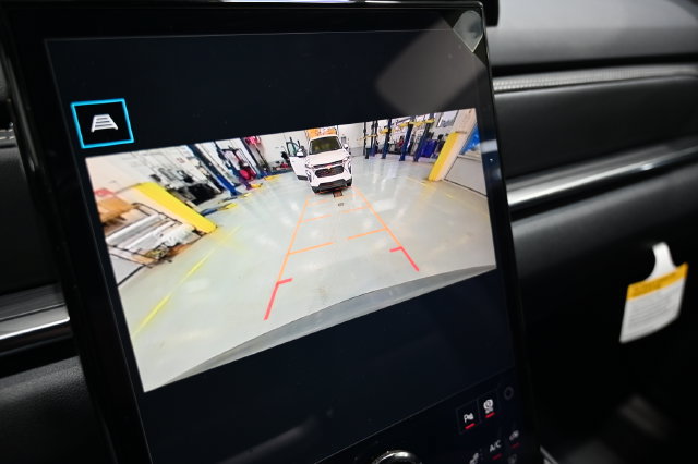 New 2027 GMC Terrain Elevation w/ Elevation Premium Package FWD image 16