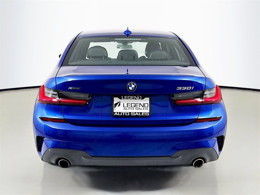 Used 2020 BMW 330i xDrive 330i xDrive w/ M Sport Package image 3