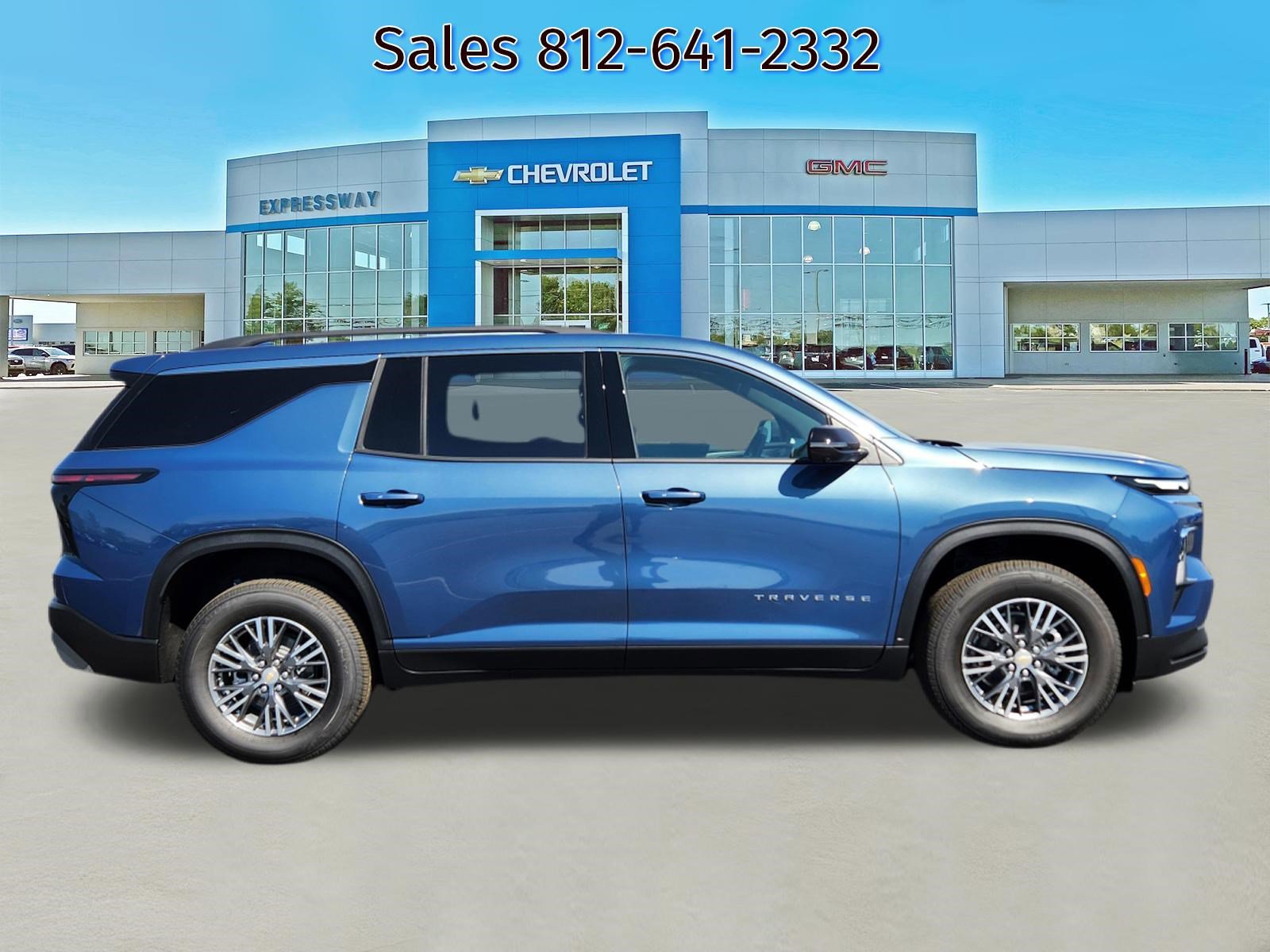 New 2026 Chevrolet Traverse LT FWD image 5