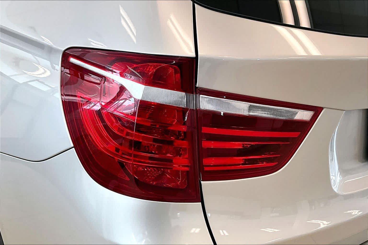Used 2016 BMW X3 sDrive28i RWD image 27