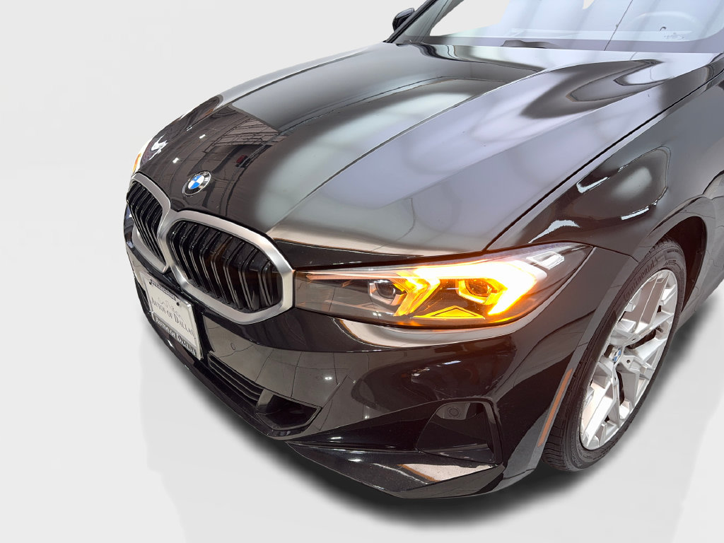 Used 2025 BMW 330i Sedan RWD image 18