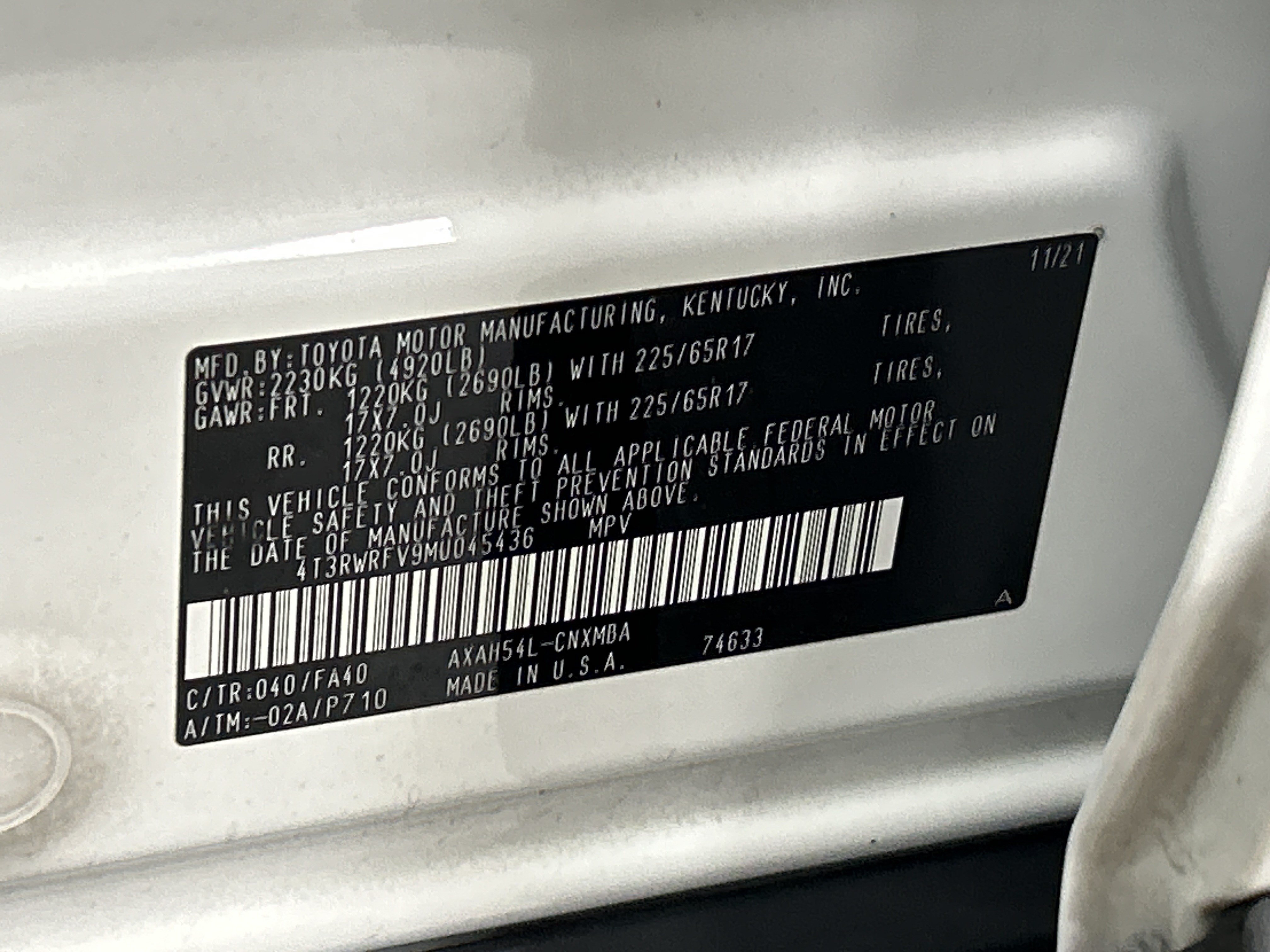 Certified 2021 Toyota RAV4 XLE AWD/4WD image 35