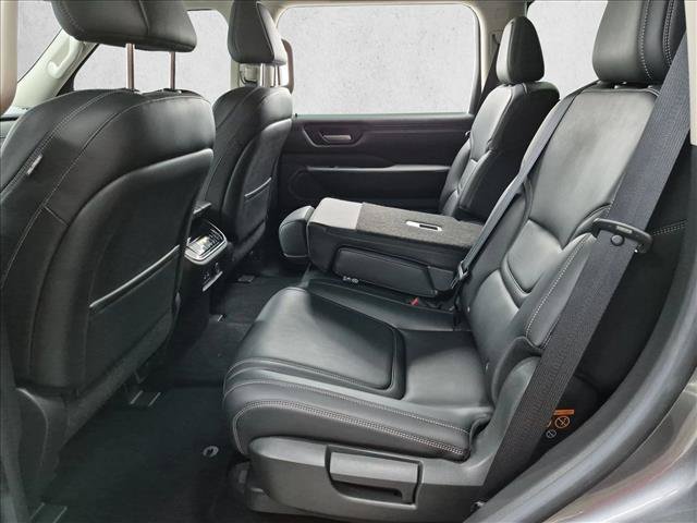 Used 2025 Nissan Armada SV RWD image 17
