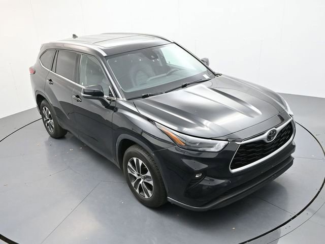 Used 2022 Toyota Highlander XLE image 35