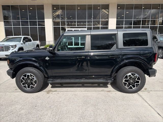 Used 2023 Ford Bronco Outer Banks image 3