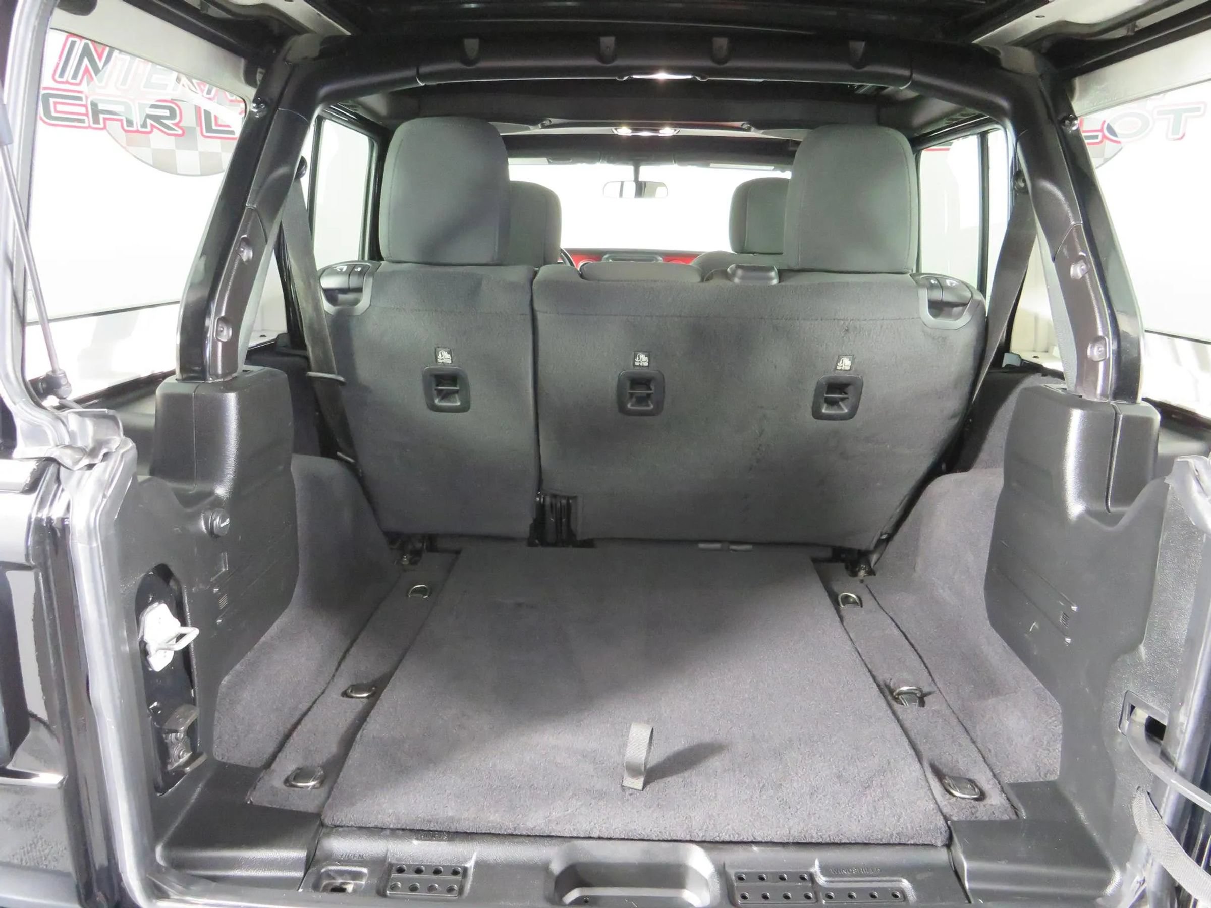 Used 2021 Jeep Wrangler Unlimited Rubicon AWD/4WD image 26