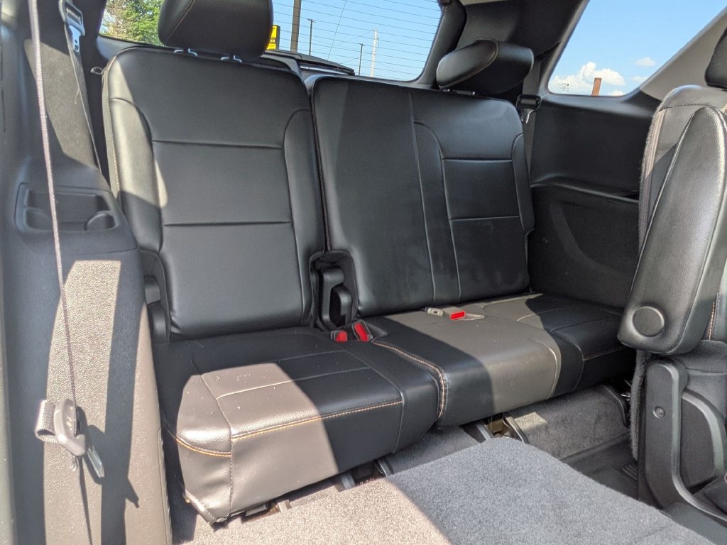 Used 2019 Chevrolet Traverse Premier w/ Redline Edition AWD/4WD image 27