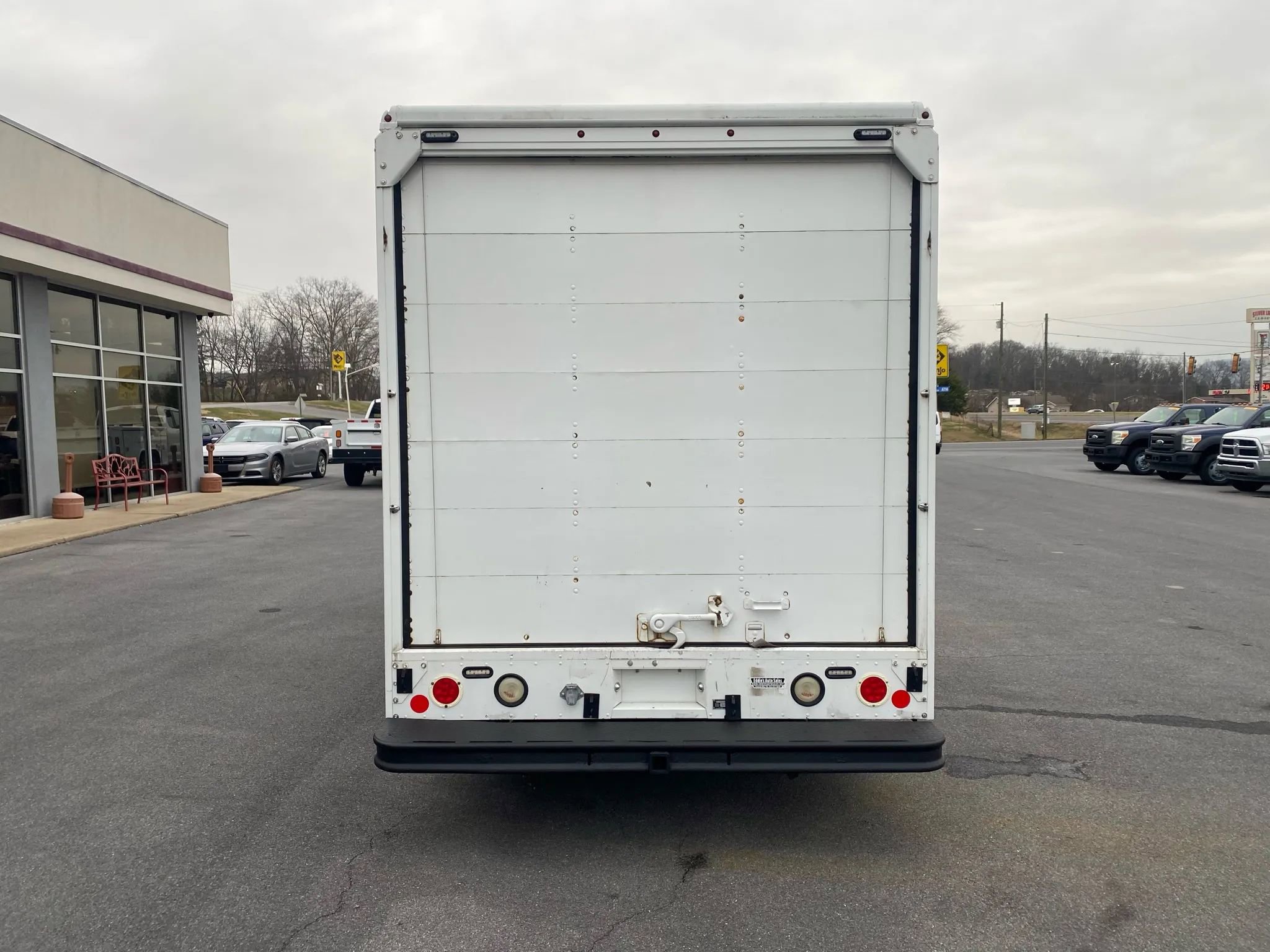 Used 2013 Ford E-350 and Econoline 350 Super Duty w/ Air Conditioning Prep Pkg image 6