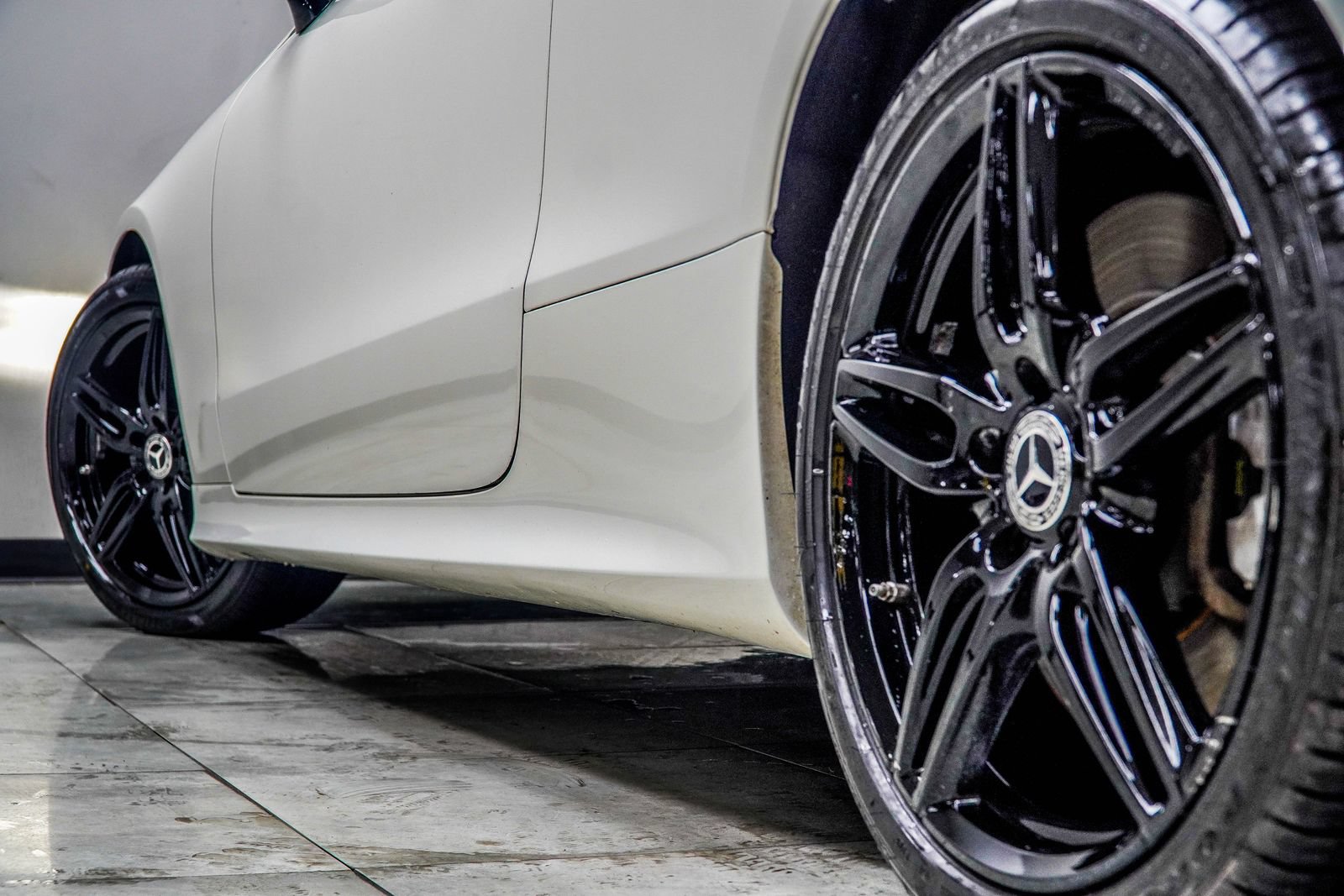 Used 2018 Mercedes-Benz E 400 4MATIC Coupe w/ Premium 2 Package image 15