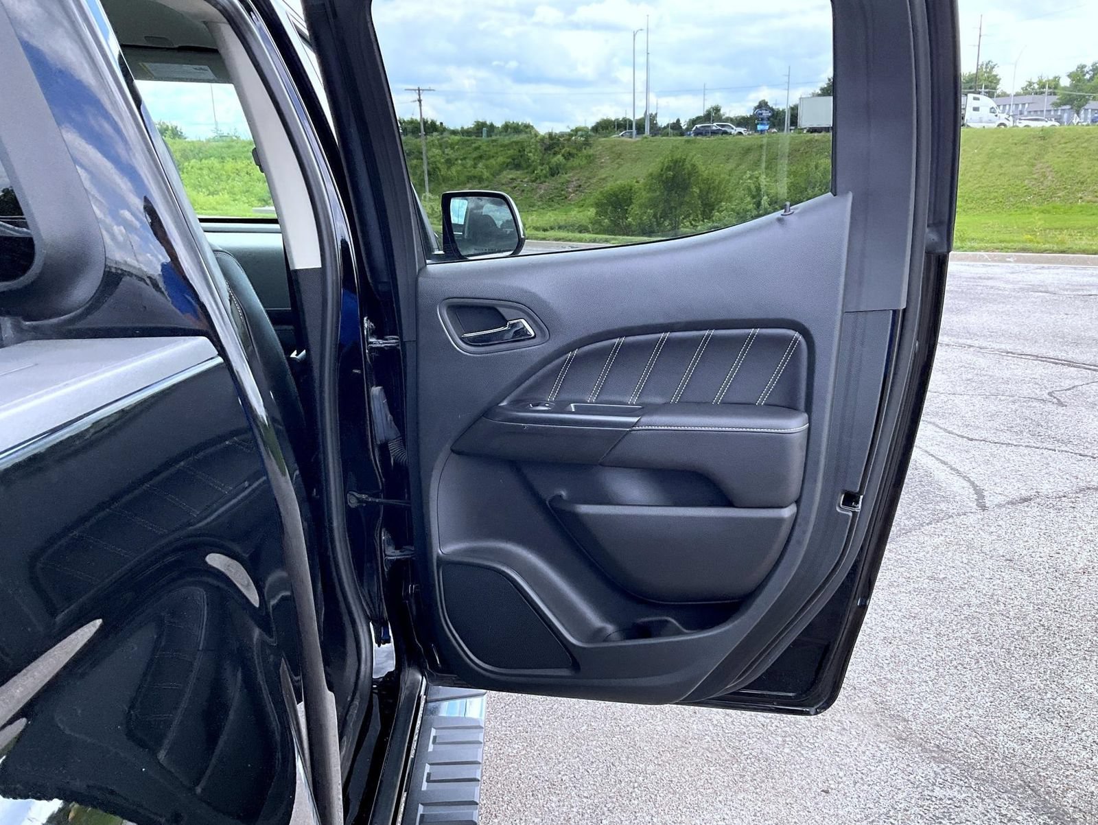 Certified 2022 GMC Canyon Denali AWD/4WD image 17