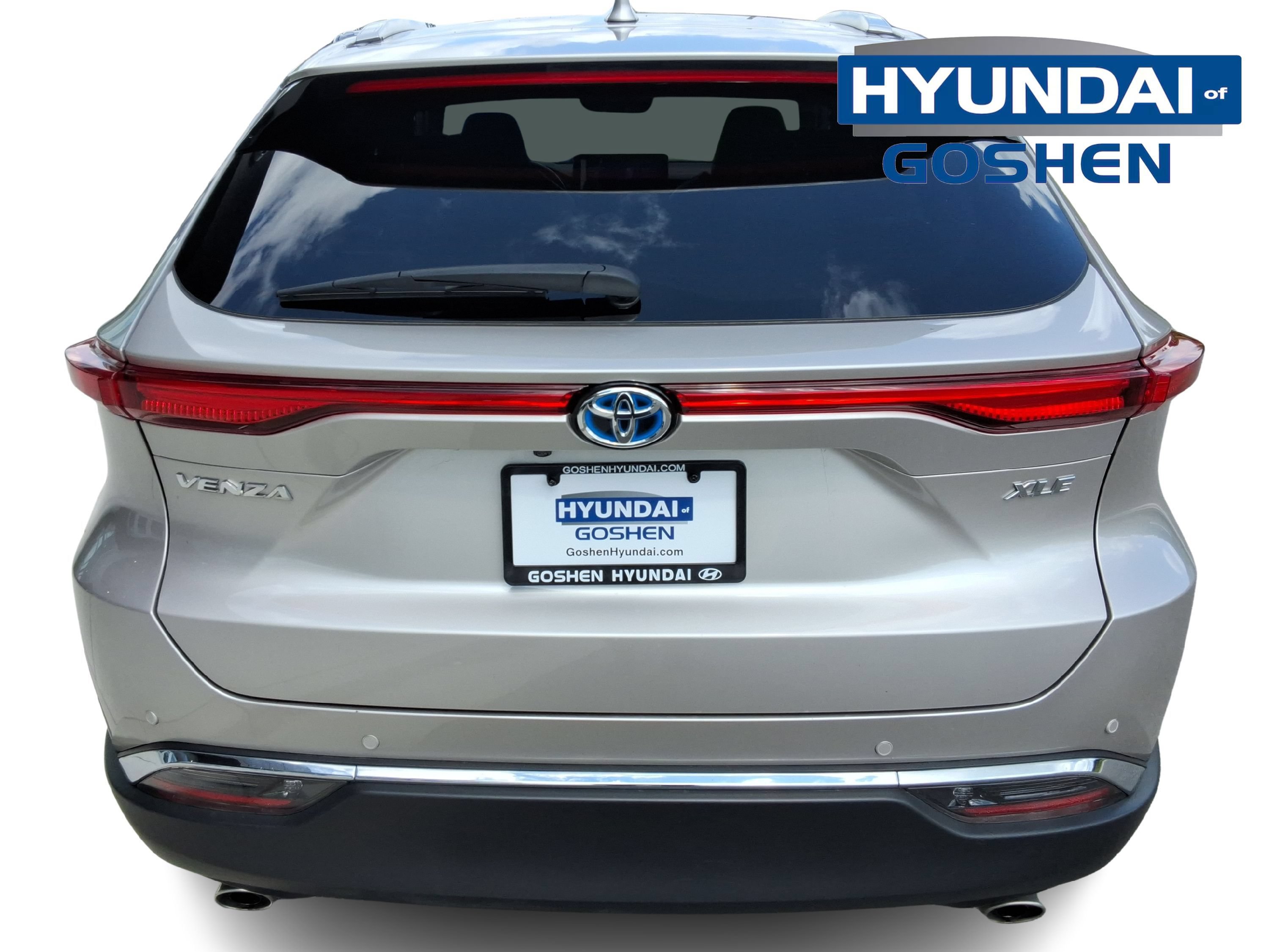 Used 2023 Toyota Venza XLE AWD/4WD image 7
