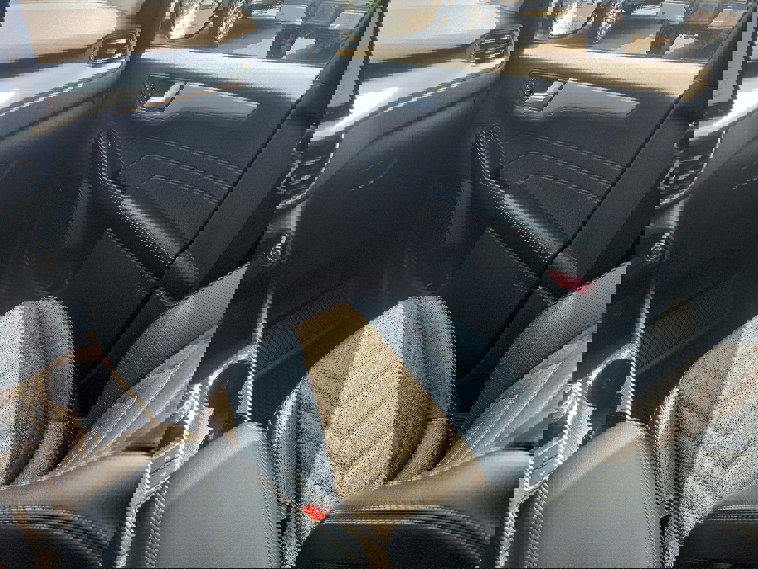 Used 2023 Ford Escape Platinum w/ Premium Technology Package image 14