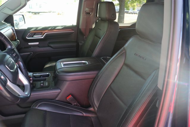 Used 2022 GMC Sierra 1500 Denali w/ Denali Reserve Package image 18