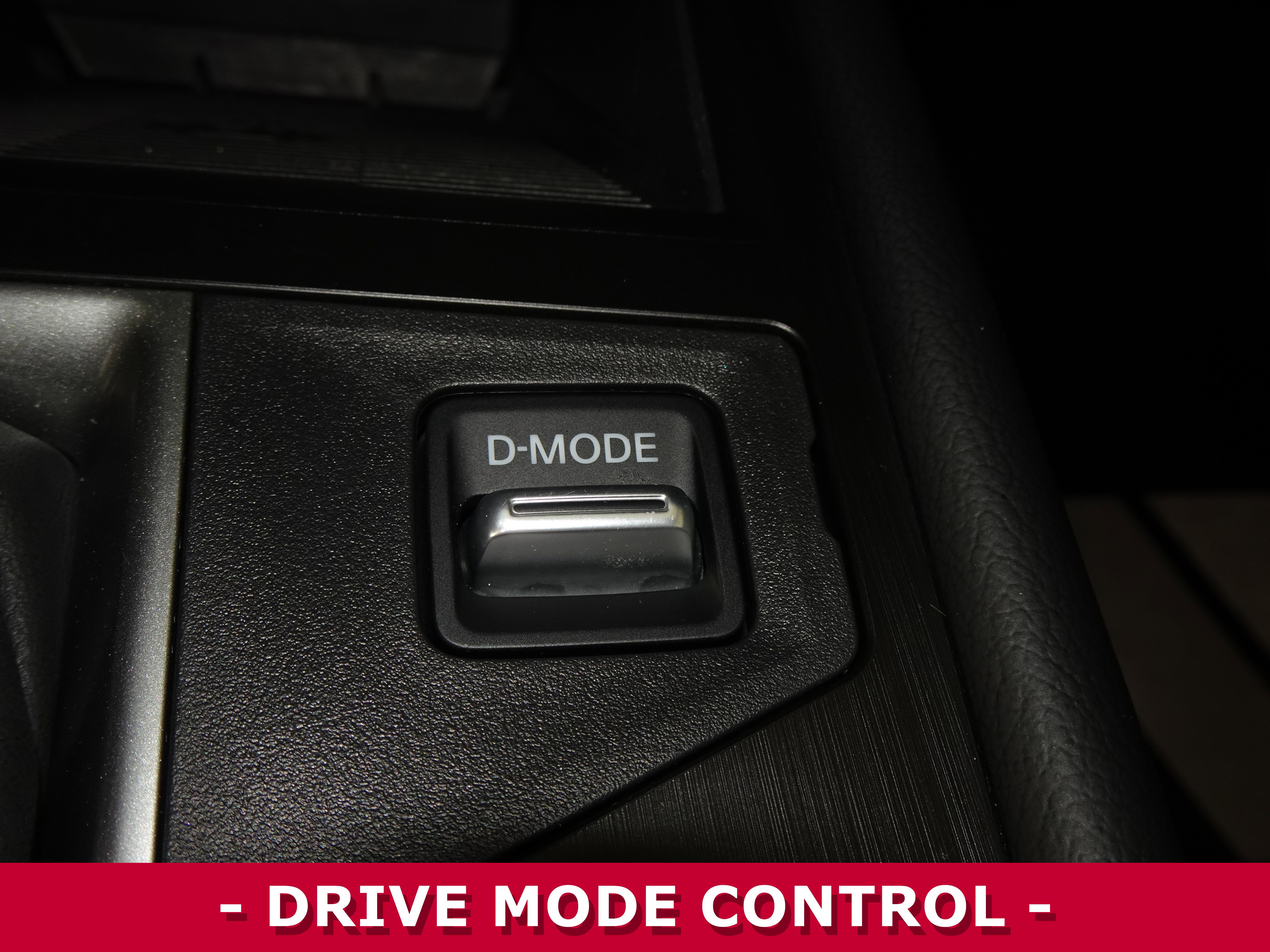 Certified 2025 Nissan Kicks SV image 13