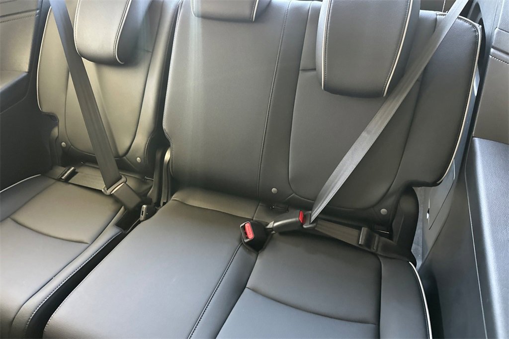 New 2026 Honda Odyssey Touring image 18