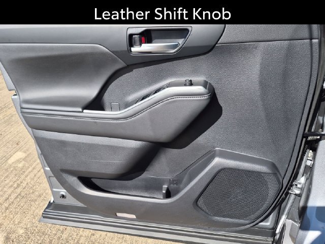 Certified 2026 Toyota Highlander XLE AWD/4WD image 15