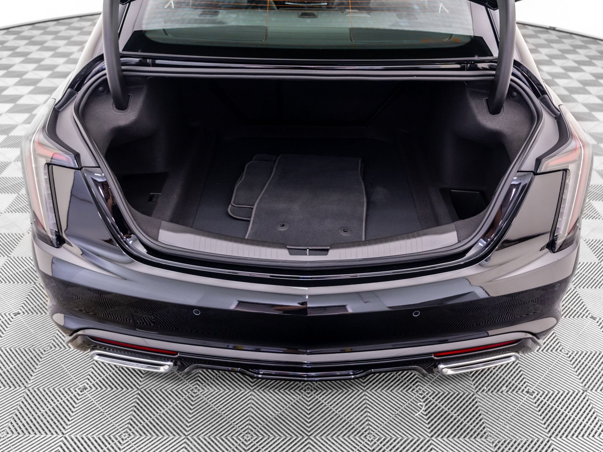 New 2026 Cadillac CT5 Sport w/ Technology Package AWD/4WD image 32