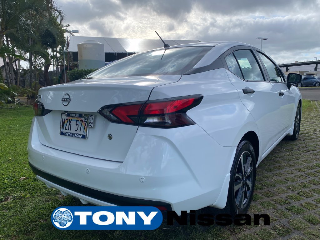 Used 2024 Nissan Versa S w/ S Plus Package FWD image 7