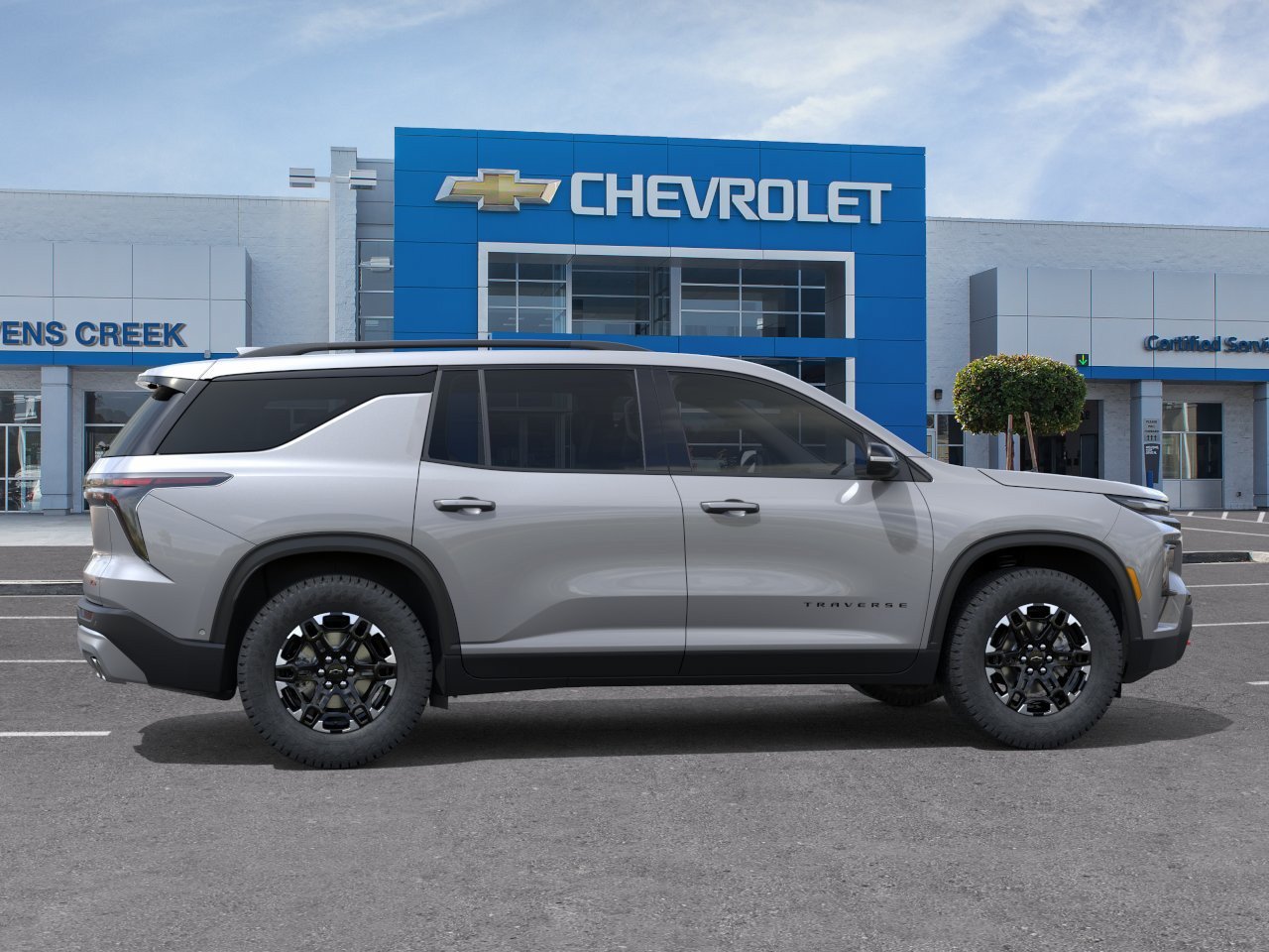 New 2027 Chevrolet Traverse Z71 w/ Enhanced Driving Package AWD/4WD image 3