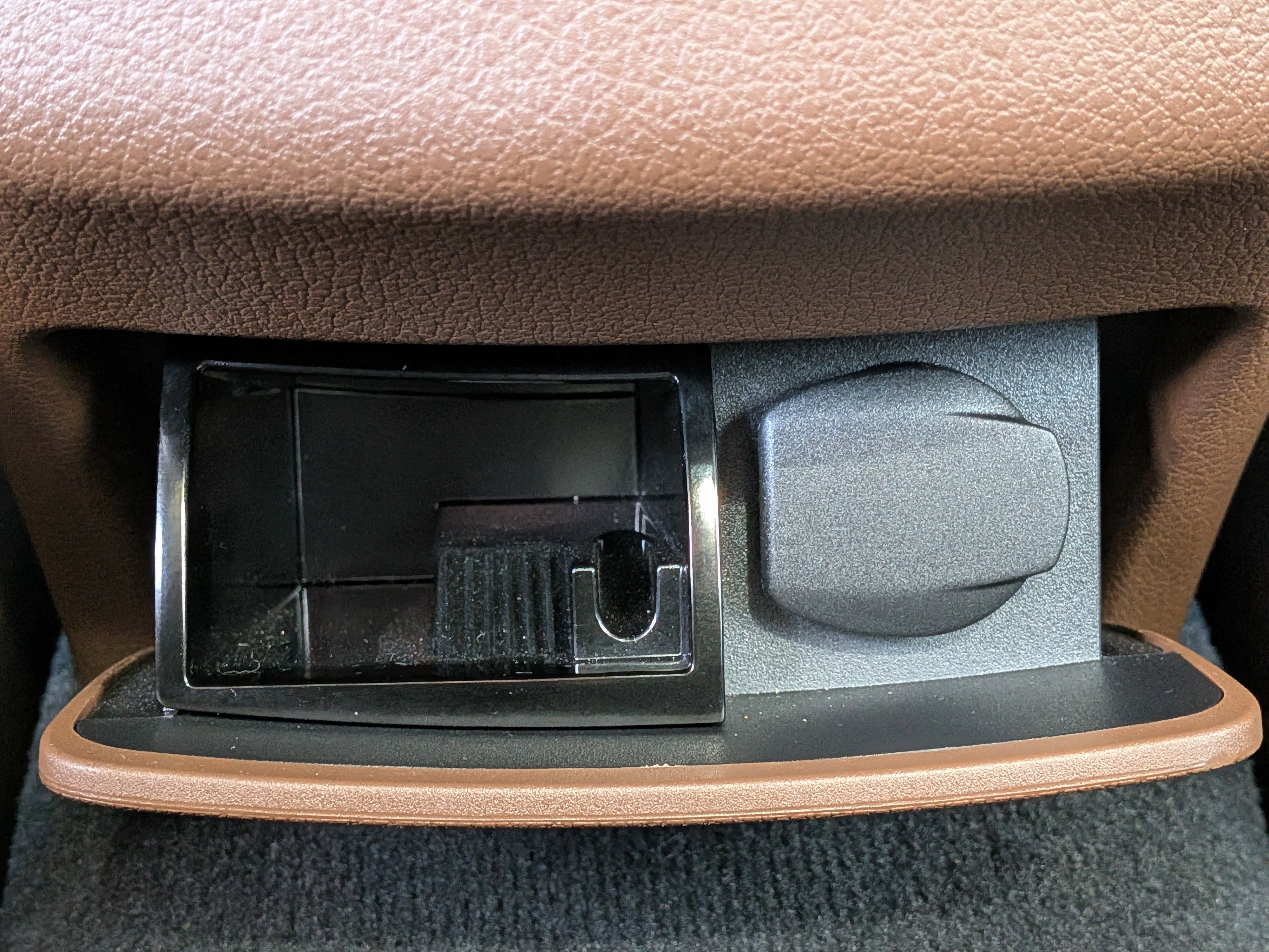 Used 2023 Mercedes-Benz E 450 4MATIC All-Terrain Wagon w/ Premium Package image 16