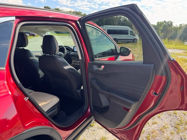 Used 2021 Ford Escape SEL w/ Technology Package FWD image 20