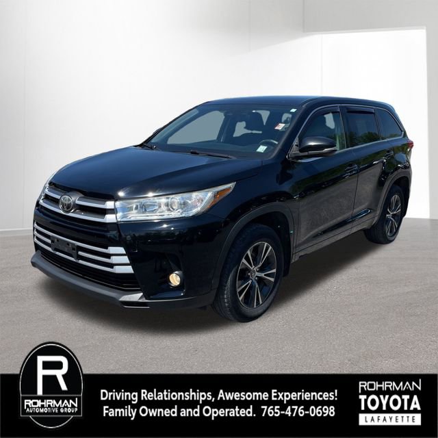 Used 2017 Toyota Highlander Plus AWD/4WD image 1