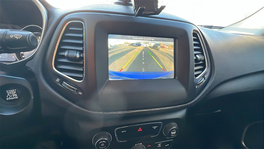 Used 2021 Jeep Compass Sport image 28